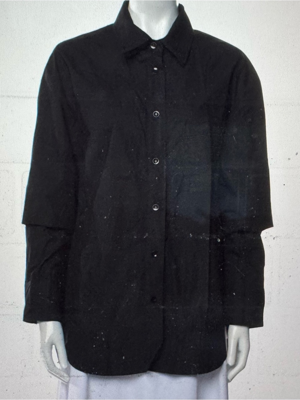Qlyque The Label. Minimal Black Long-Sleeve Button Shirt